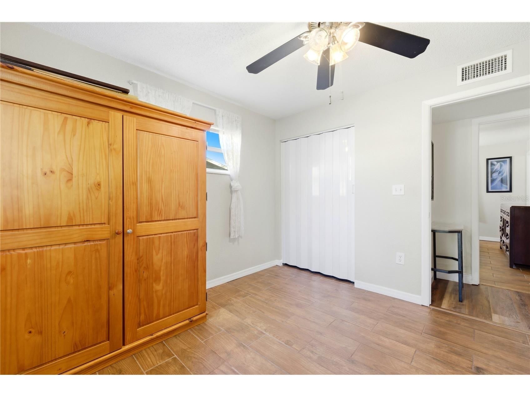 10776 124th Avenue N Seminole FL 33778 TB8483209 image25