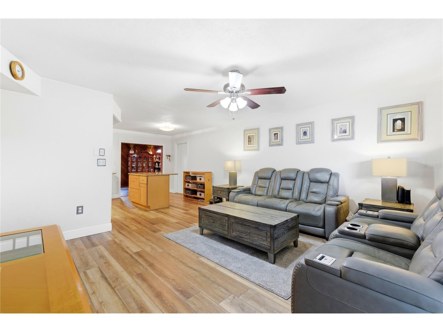 10776 124th Avenue N Seminole FL 33778 TB8483209 image3