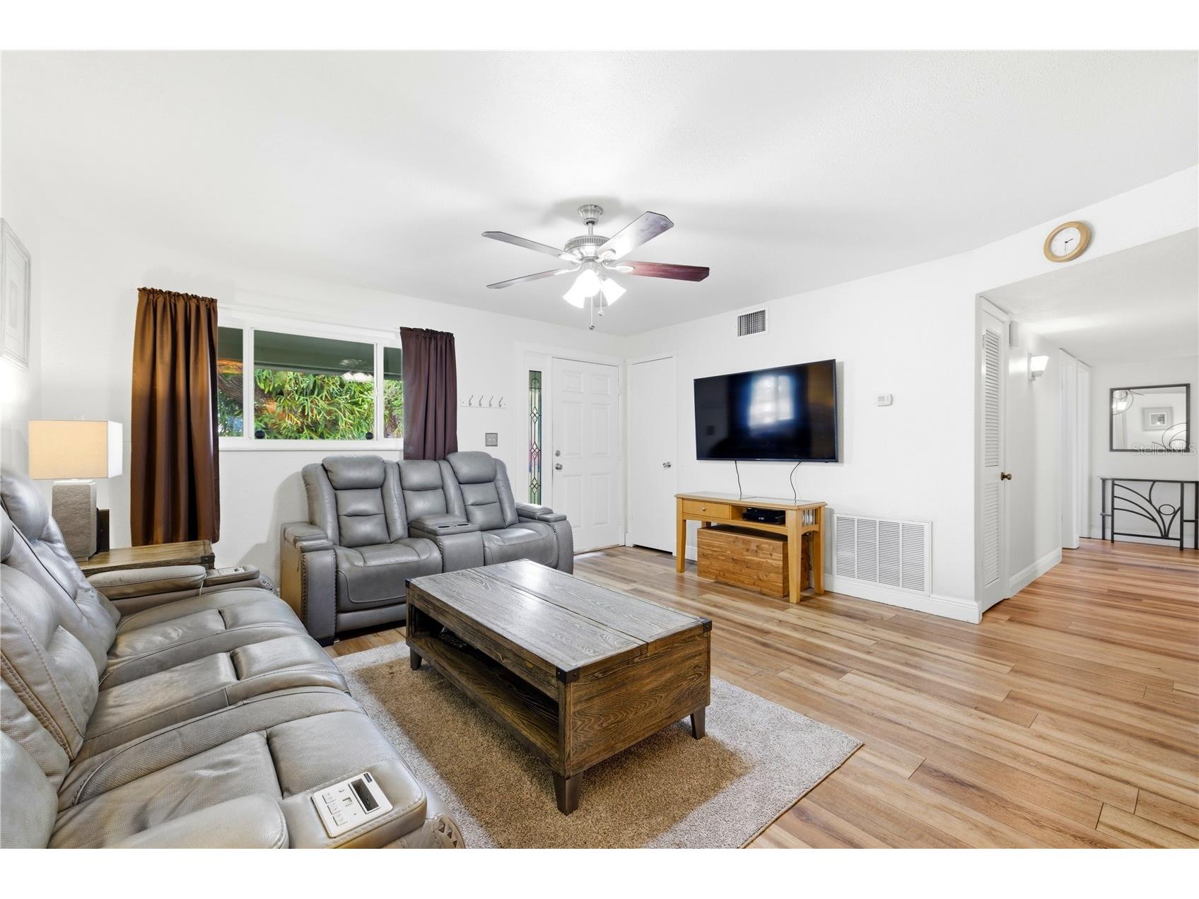 10776 124th Avenue N Seminole FL 33778 TB8483209 image5