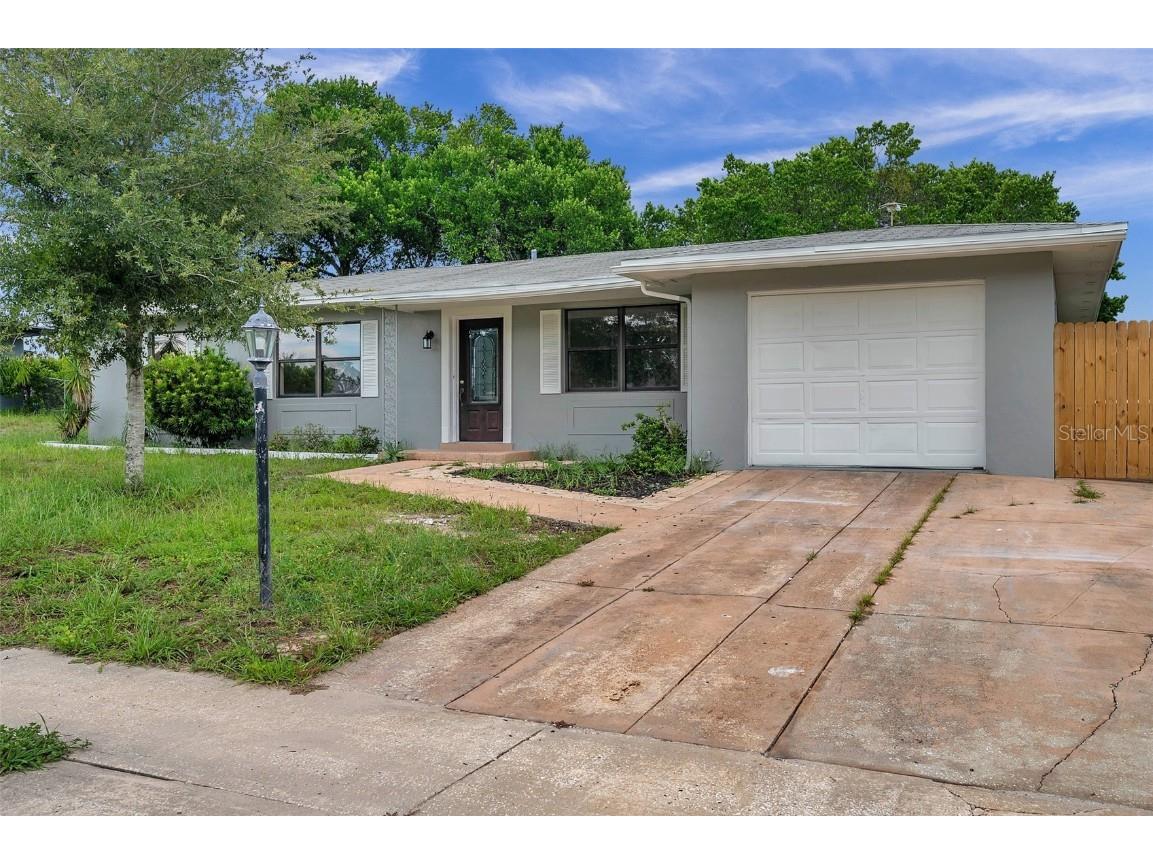 1078 Stillwater Avenue Spring Hill FL 34606 T3469726 image1