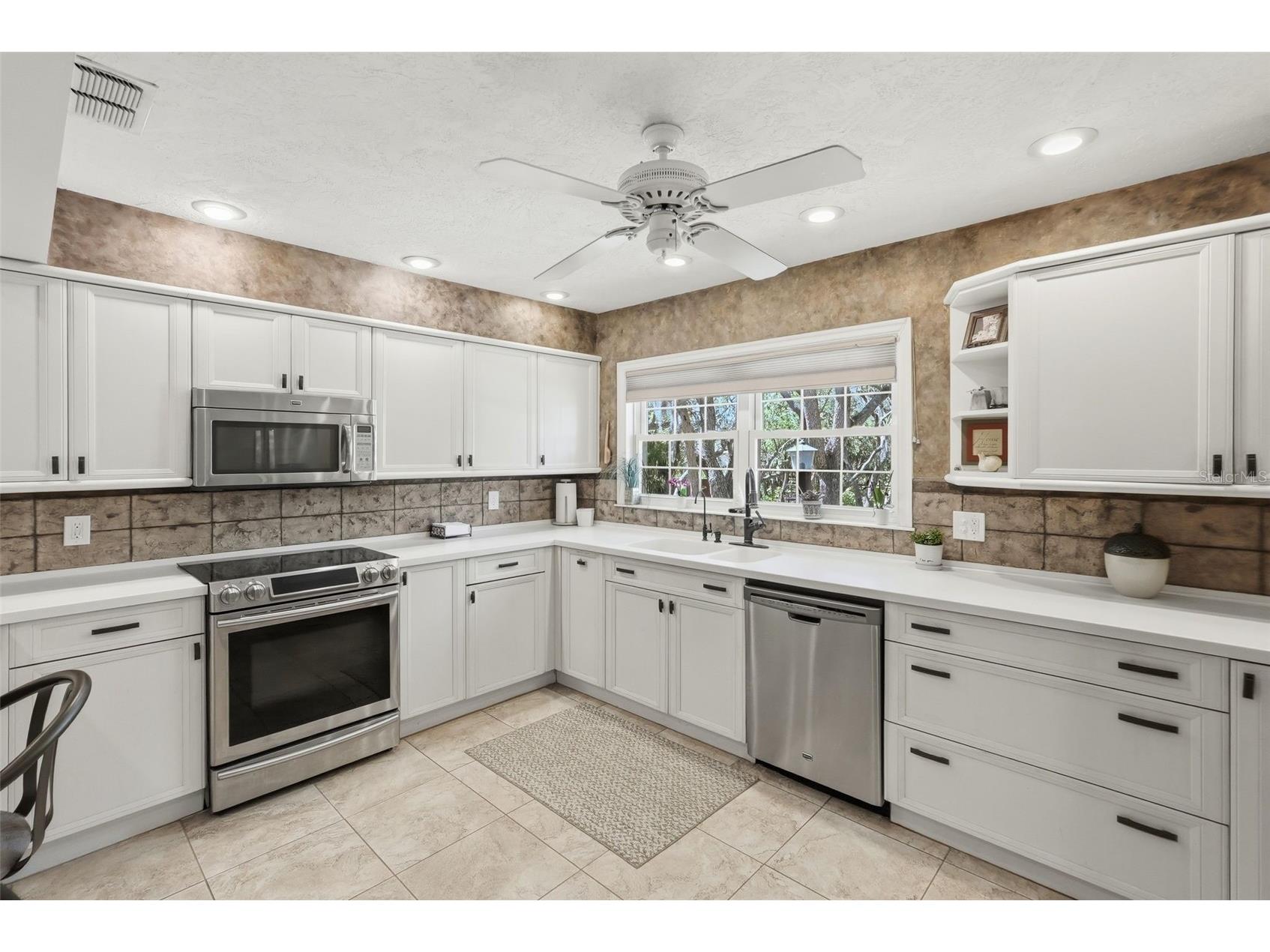 10785 Danielle Drive Largo FL 33774 TB8478163 image14