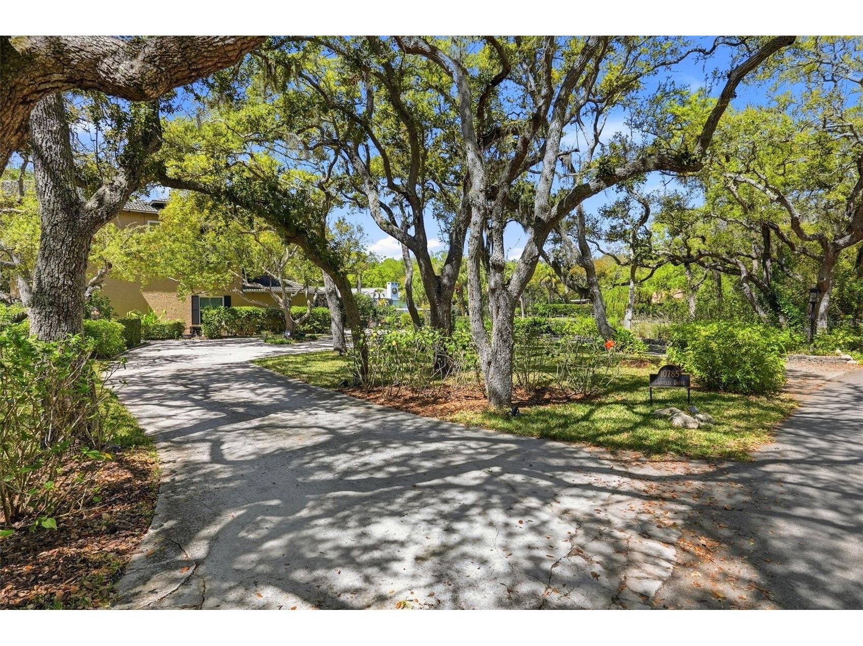 10785 Danielle Drive Largo FL 33774 TB8478163 image4