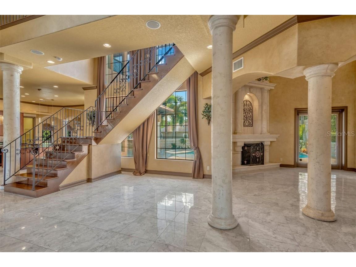 1079 Ashland Avenue Tarpon Springs FL 34689 W7879362 image9