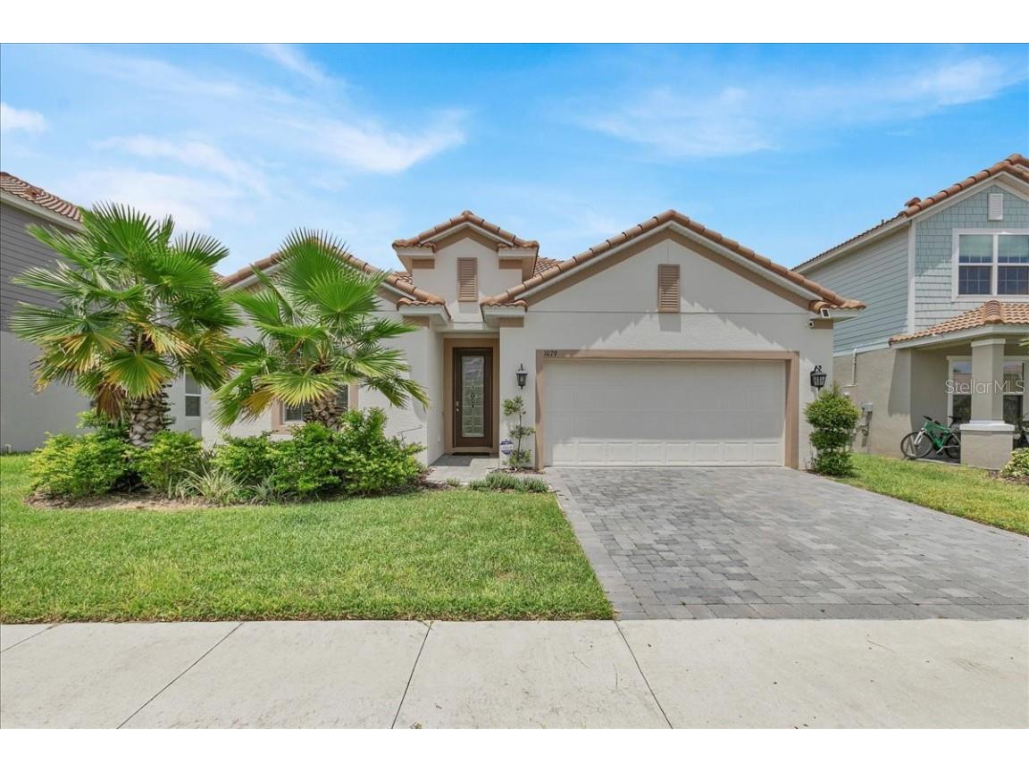 1079 Oak Bluff Drive Davenport FL 33837 O6131037 image1