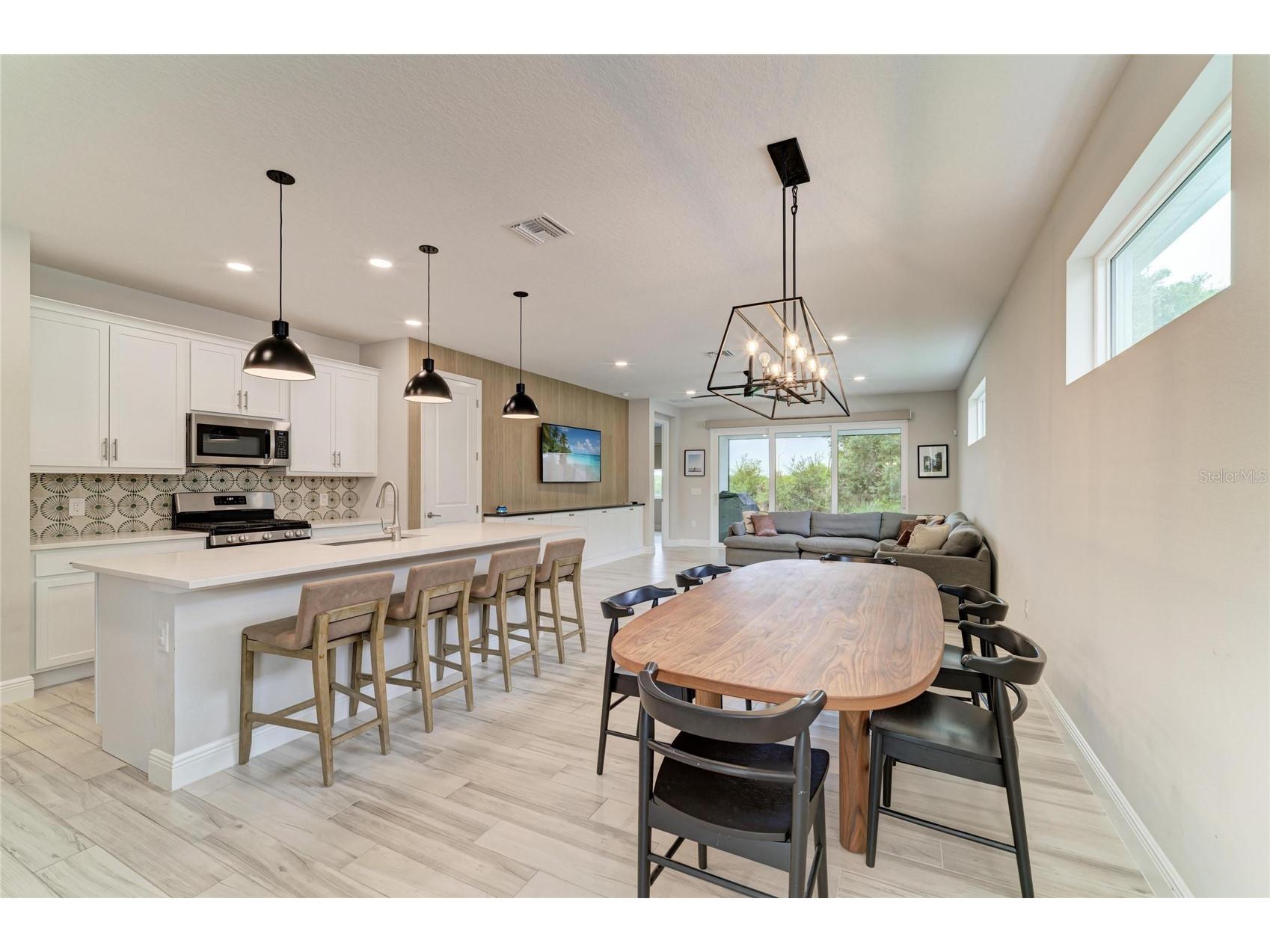 1079 Waterline Court Sarasota FL 34240 A4696172 image11