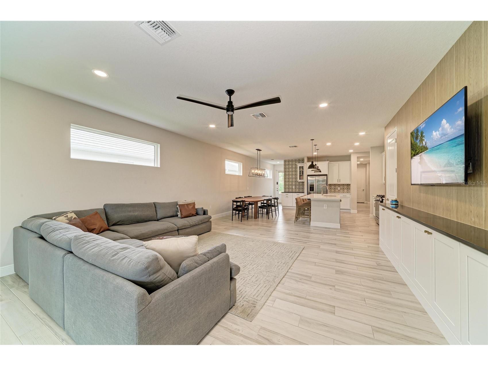 1079 Waterline Court Sarasota FL 34240 A4696172 image25