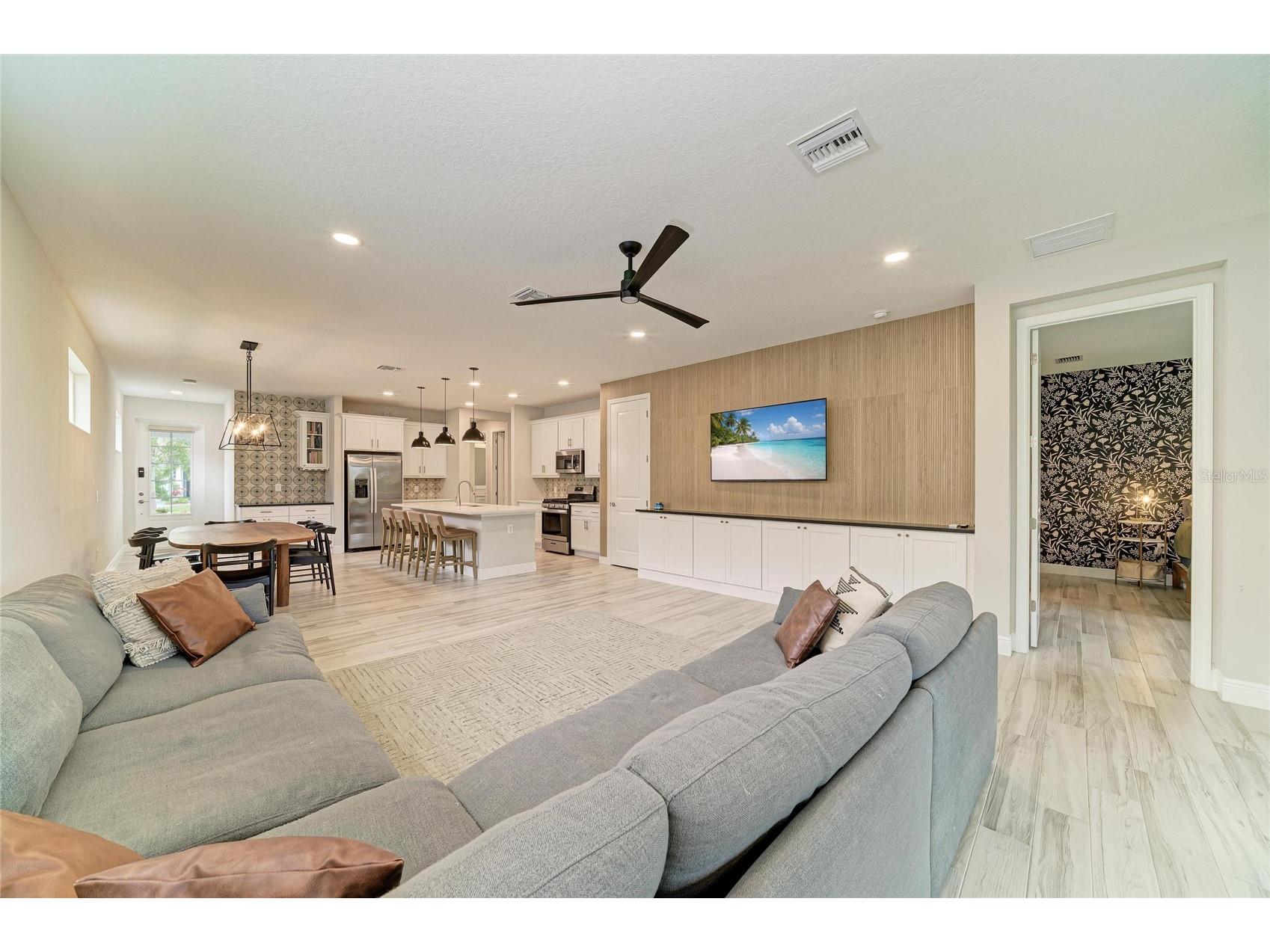 1079 Waterline Court Sarasota FL 34240 A4696172 image26