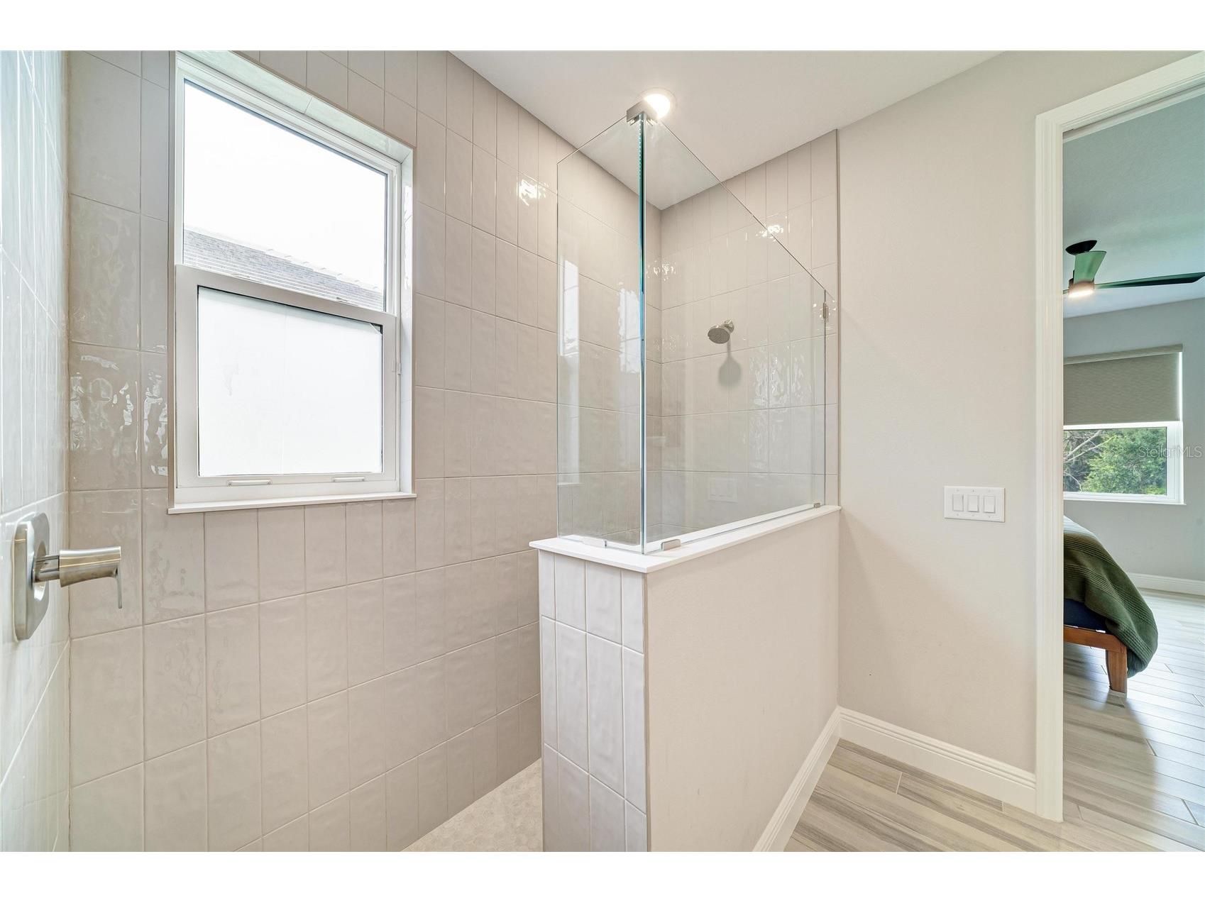 1079 Waterline Court Sarasota FL 34240 A4696172 image30