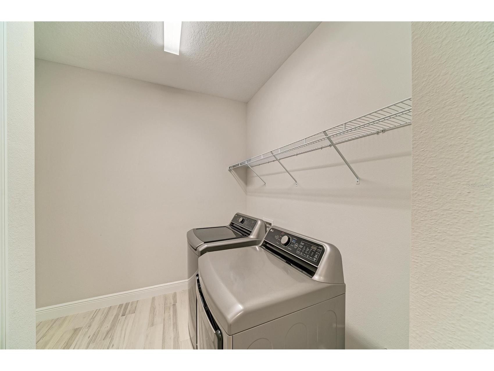 1079 Waterline Court Sarasota FL 34240 A4696172 image38