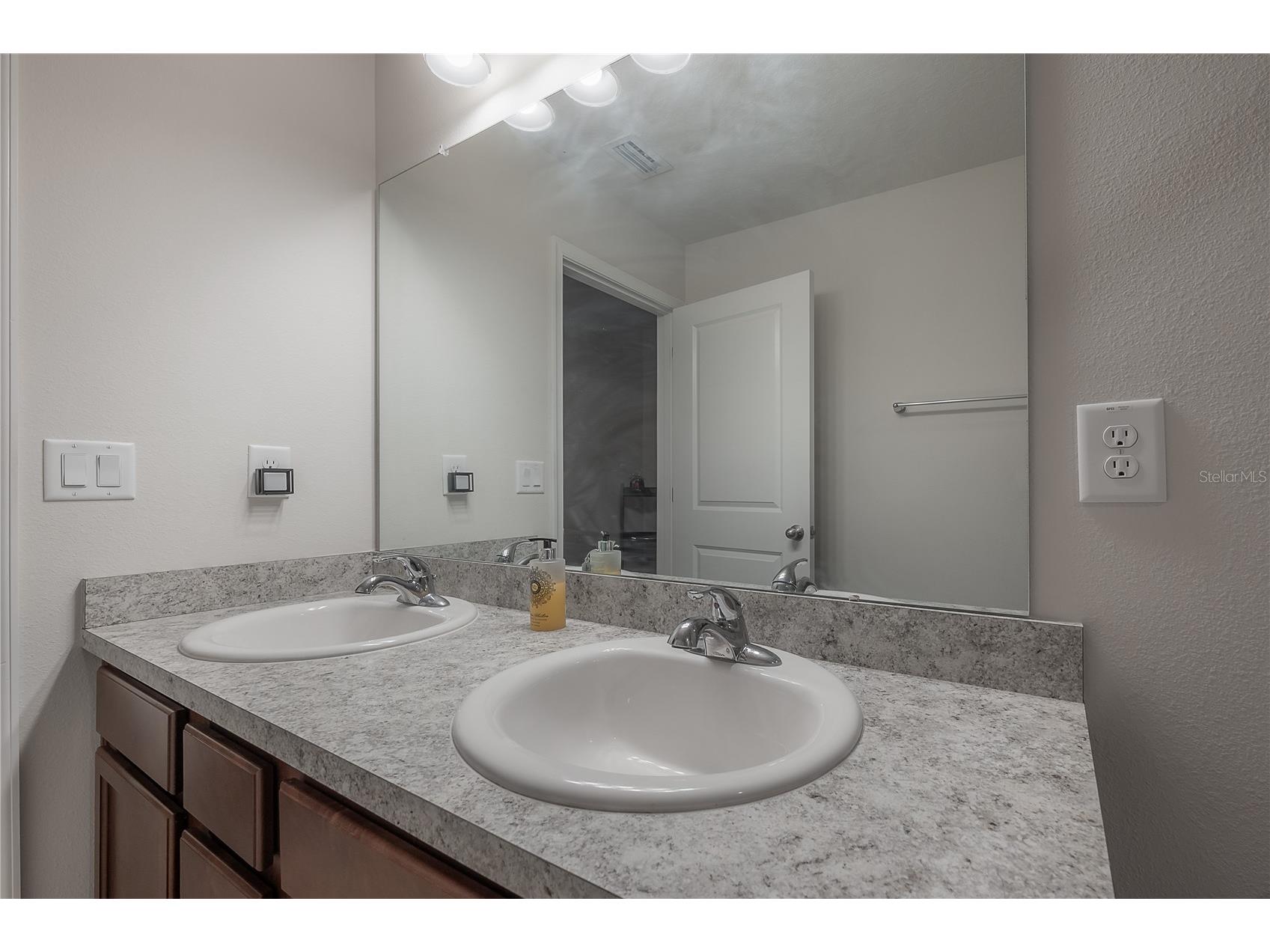 10792 Hawks Landing Drive Land O Lakes FL 34638 TB8471416 image37