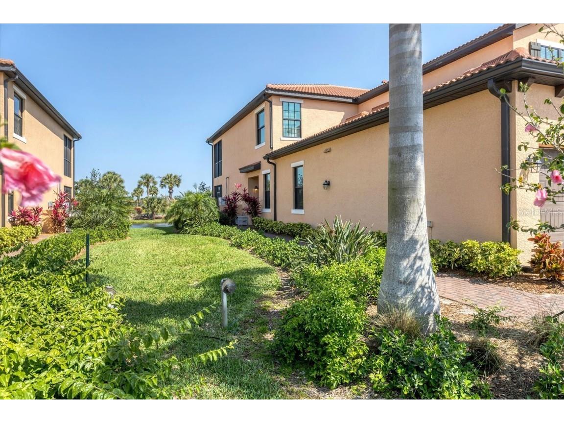 10796 Tarflower Drive #101 Venice FL 34293 D6132257 image1