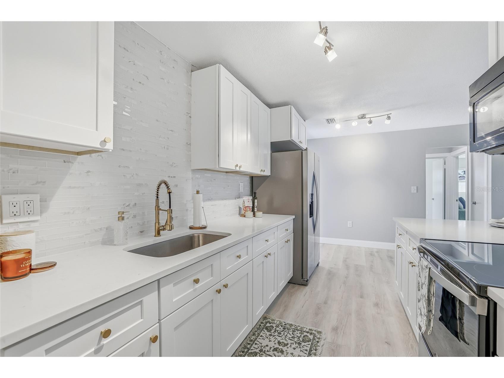 10799 99th Place Seminole FL 33772 TB8466134 image13