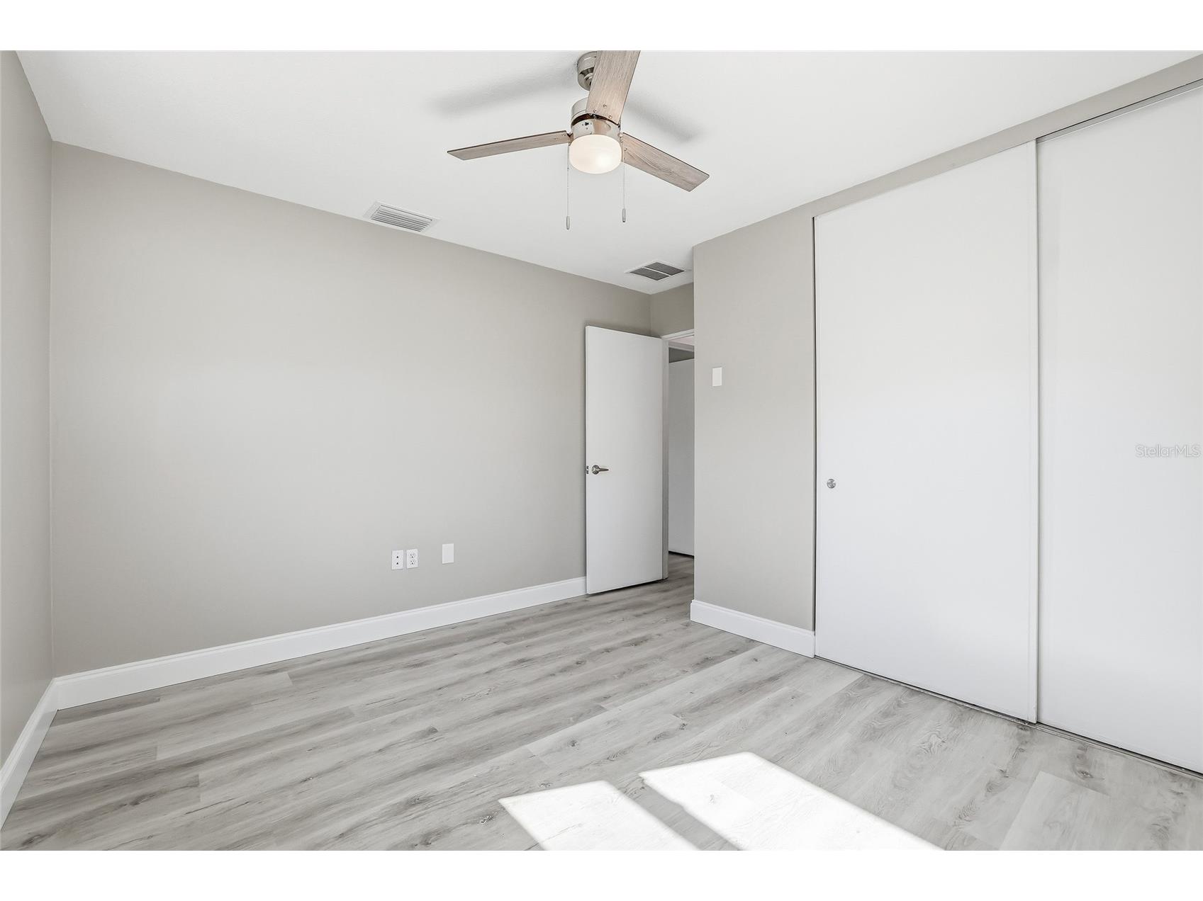 10799 99th Place Seminole FL 33772 TB8466134 image21