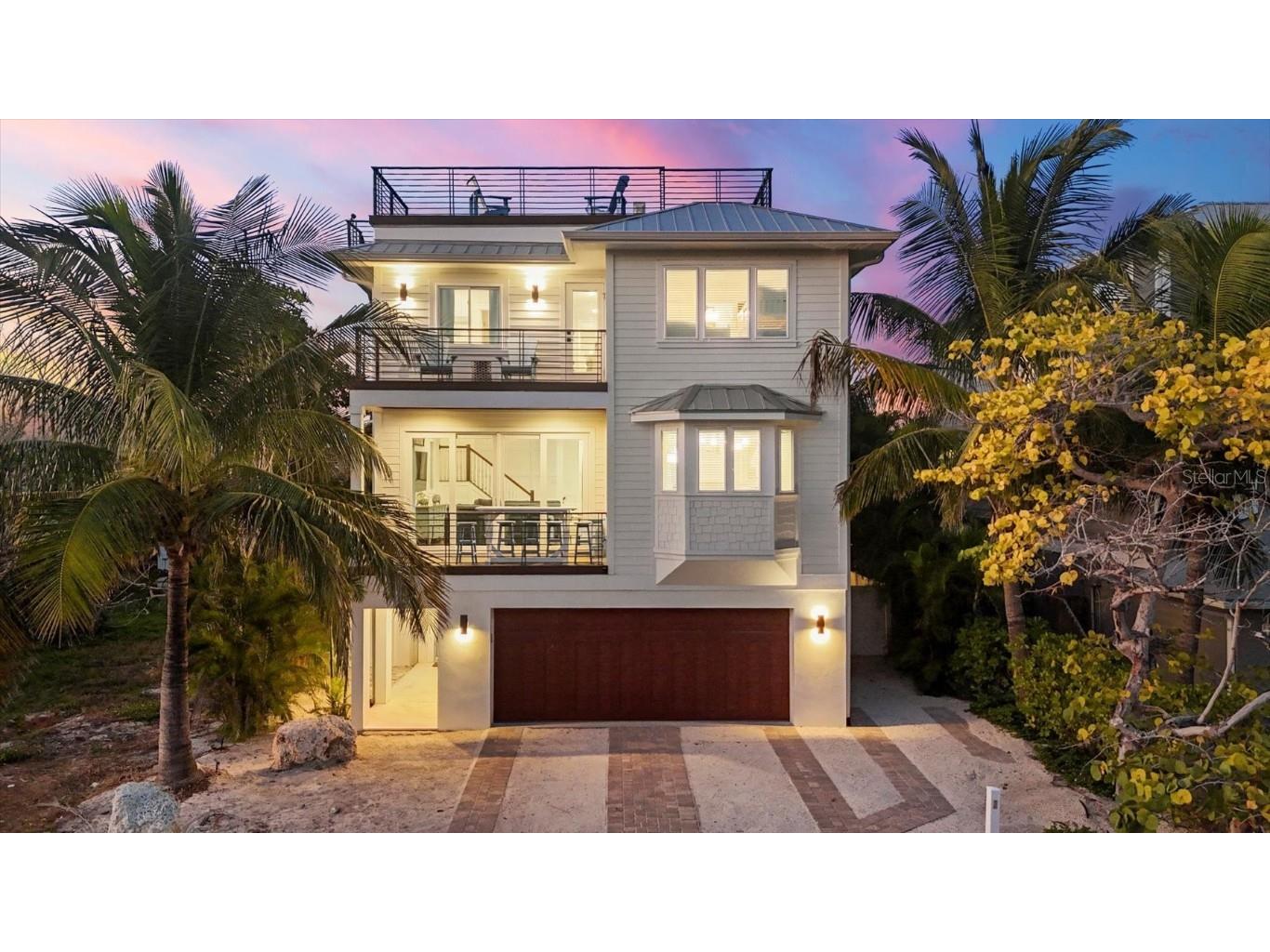 108 11th Street S Bradenton Beach FL 34217 A4672624 image1