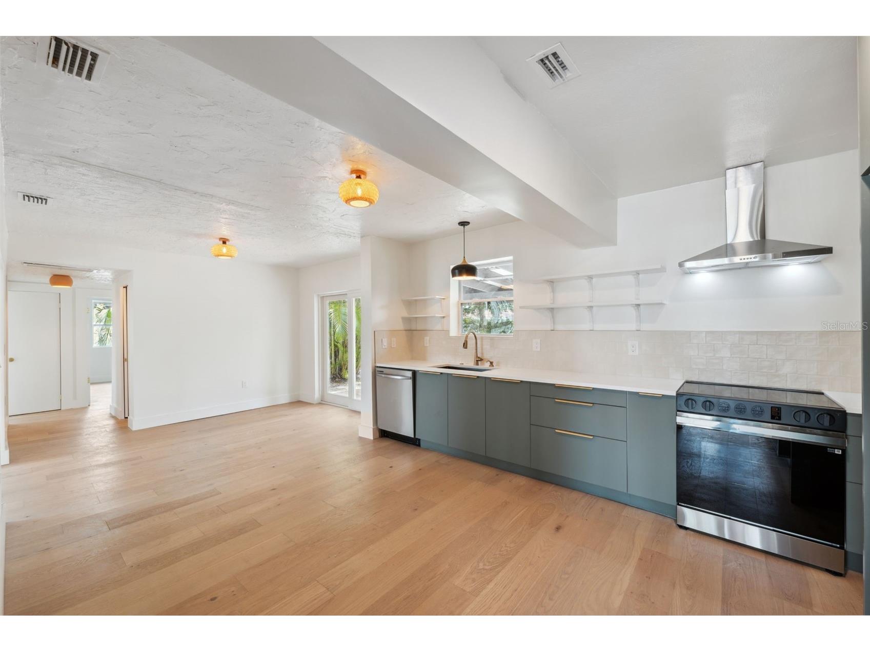 108 5th Street Belleair Beach FL 33786 TB8515899 image19