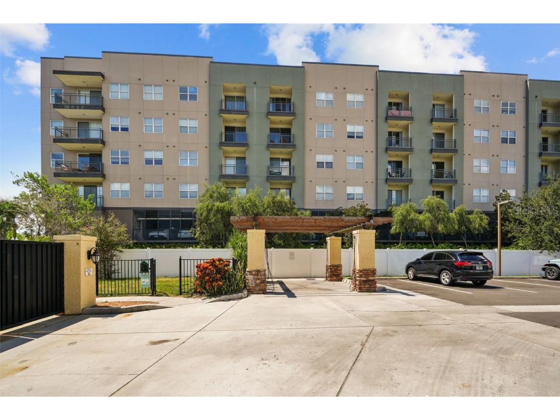 108 Alameda Court #236 Tampa FL 33609 TB8448609 image53