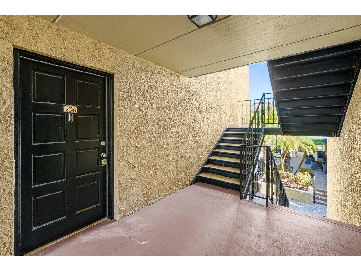 108 Alameda Court #236 Tampa FL 33609 TB8448609 image6
