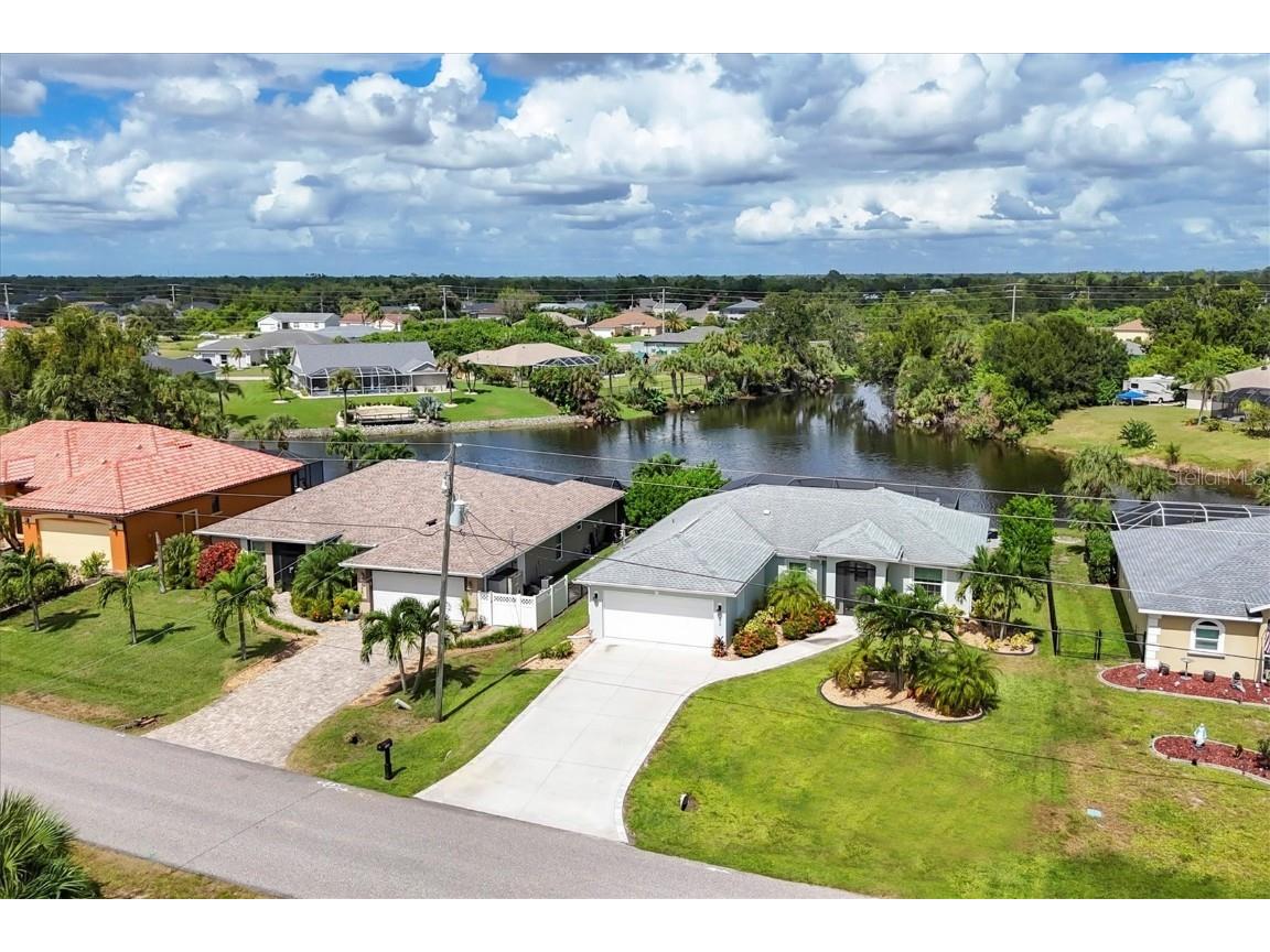 108 Albatross Road Rotonda West FL 33947 - BUTTERFORD WATERWAY N6139556 image1