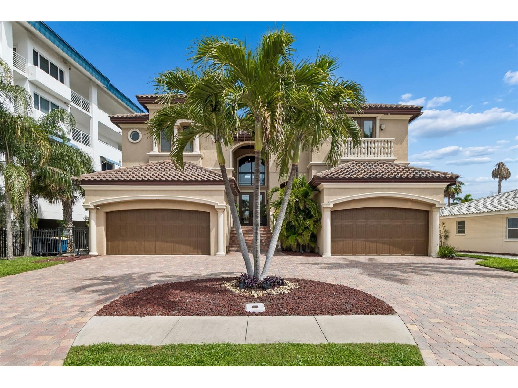 108 Bayside Drive Clearwater Beach FL 33767 TB8493820 image1