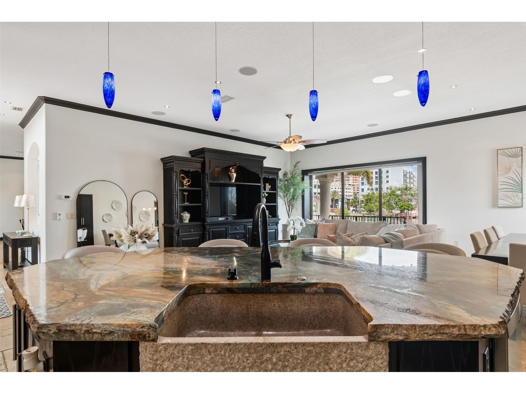 108 Bayside Drive Clearwater Beach FL 33767 TB8493820 image3