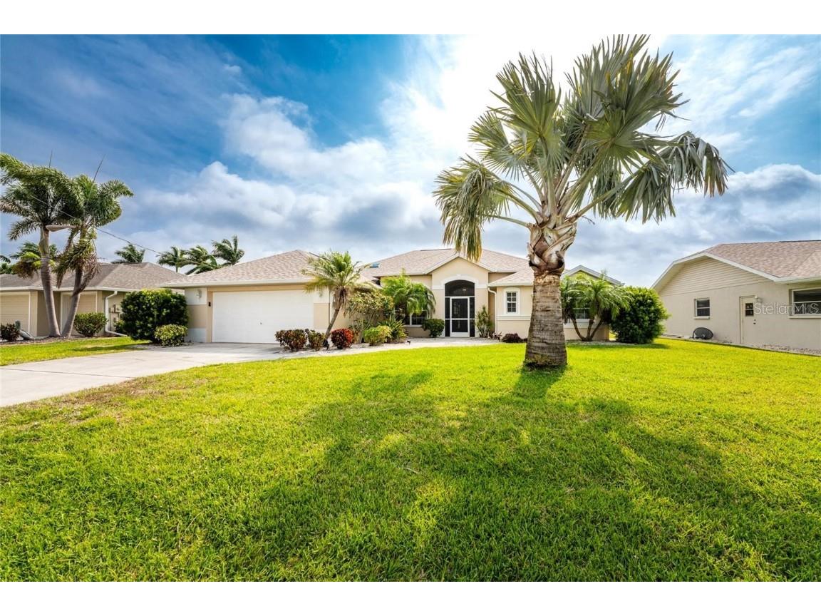 108 Broadmoor Lane Rotonda West FL 33947 D6139343 image1