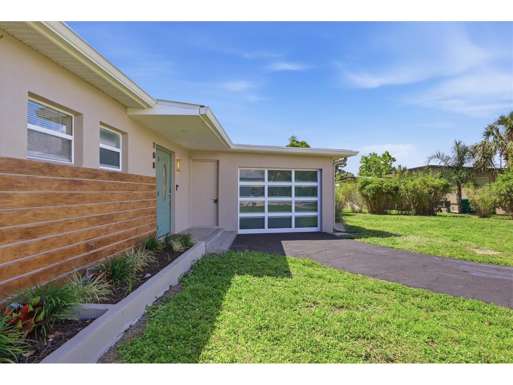 108 Buckeye Avenue NW Port Charlotte FL 33952 - CHARLOTTE HARBOR/GULF D6147662 image1