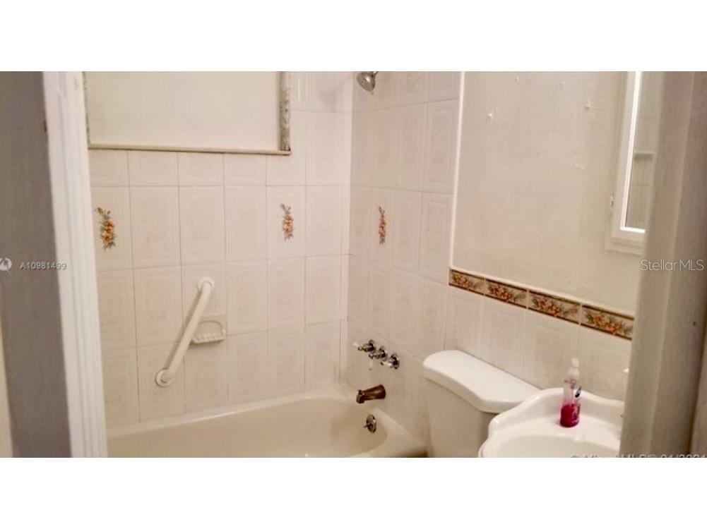 108 Harvard Road West Park FL 33023 O6233010 image6