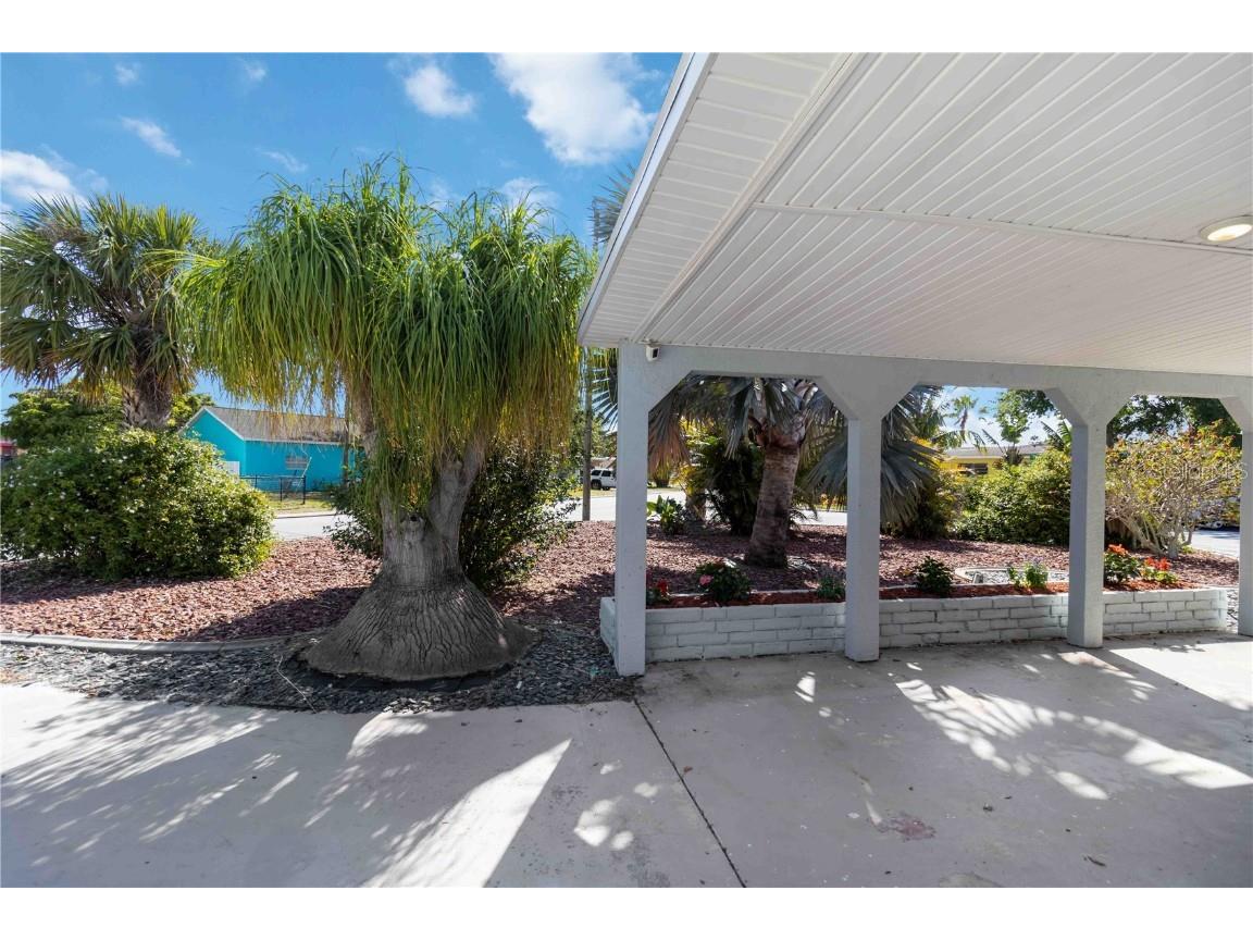 108 Martin Drive NE Port Charlotte FL 33952 - ELKCAM WATERWAY A4646760 image4