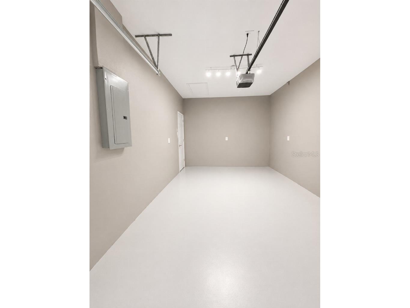 108 Mission Hills Avenue Tampa FL 33617 TB8513346 image16