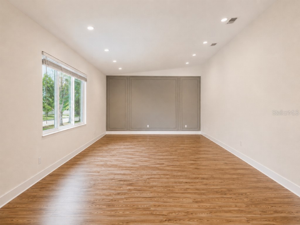 108 Mission Hills Avenue Tampa FL 33617 TB8513346 image7