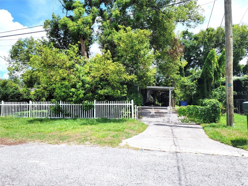 108 Mobile Place Brandon FL 33510 T3535553 image1