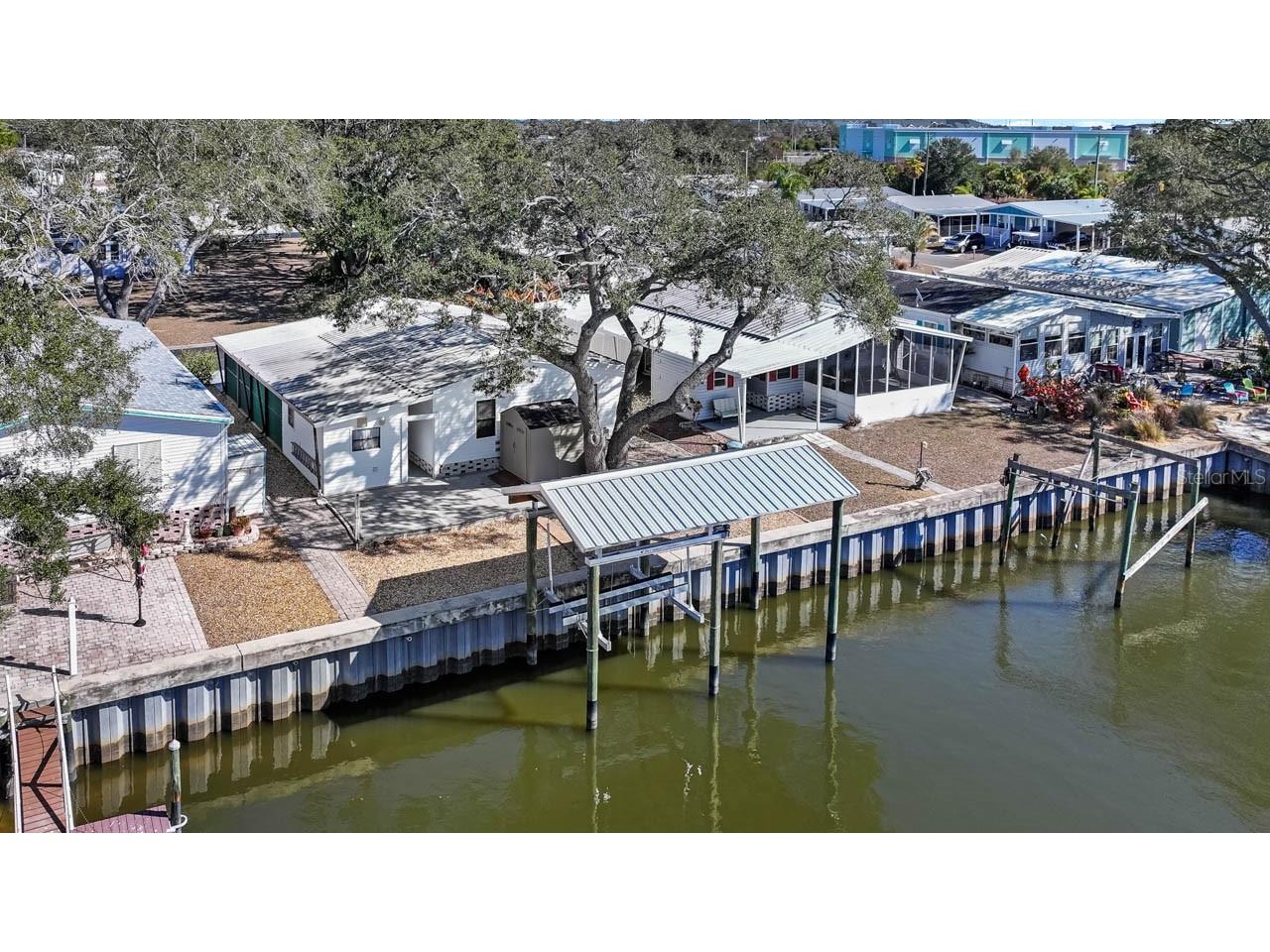 108 N Saint George Circle Apollo Beach FL 33572 TB8474794 image1