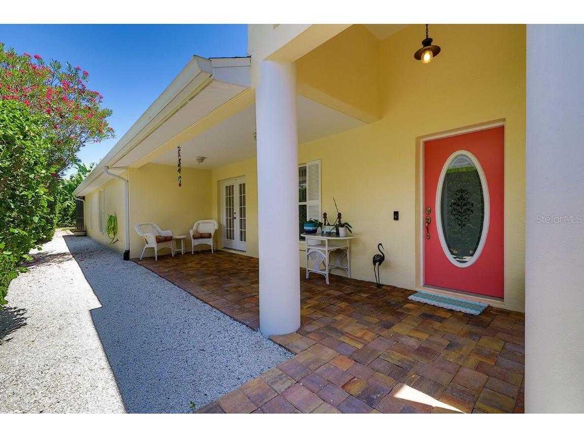 108 Ocean Drive New Smyrna Beach FL 32169 O6049041 image1