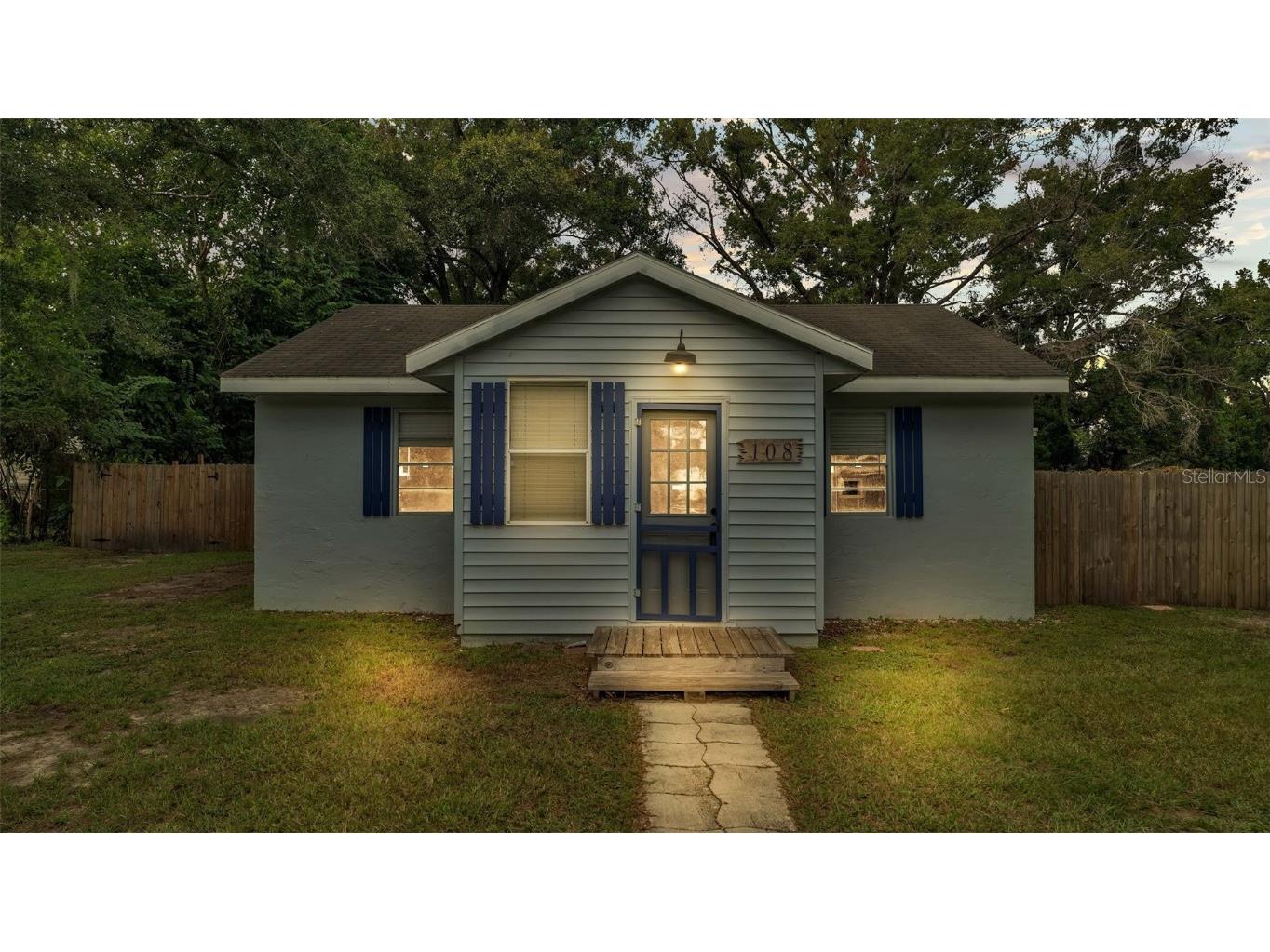 108 Palm Drive Winter Haven FL 33880 TB8310598 image1