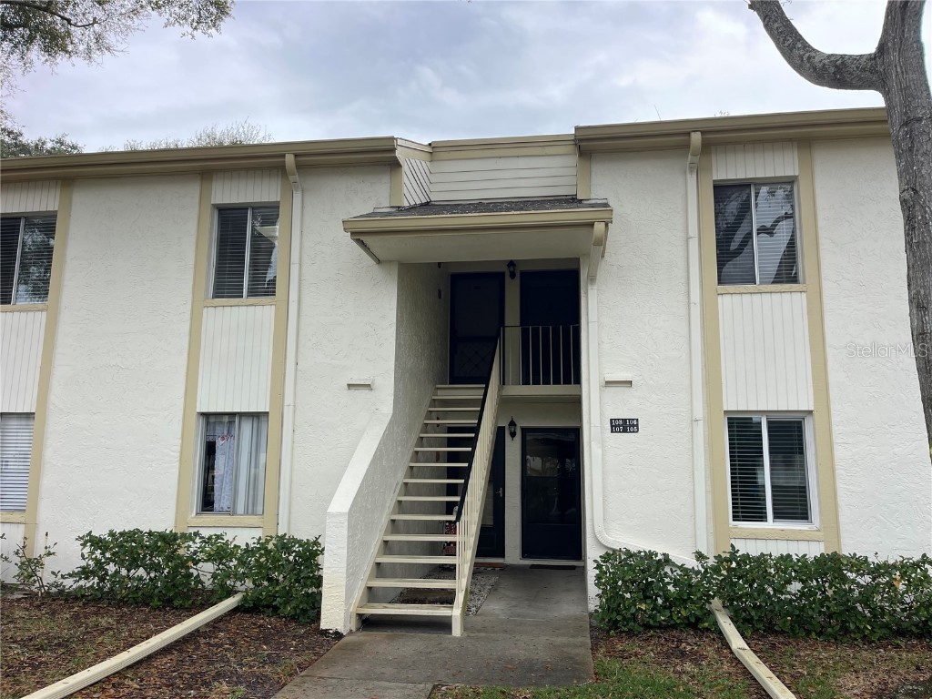 108 Pine Court Oldsmar FL 34677 W7862064 image1