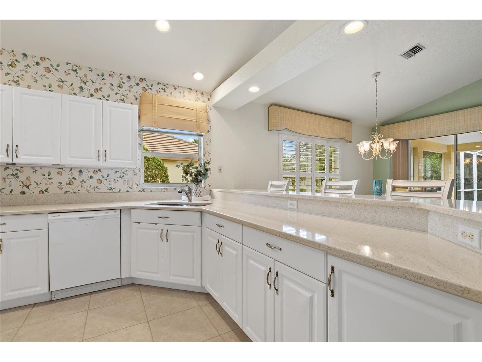 108 Venice Palms Boulevard #1 Venice FL 34292 N6144362 image3