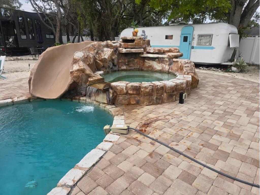 108 W 75th Street Bradenton FL 34209 W7875912 image1