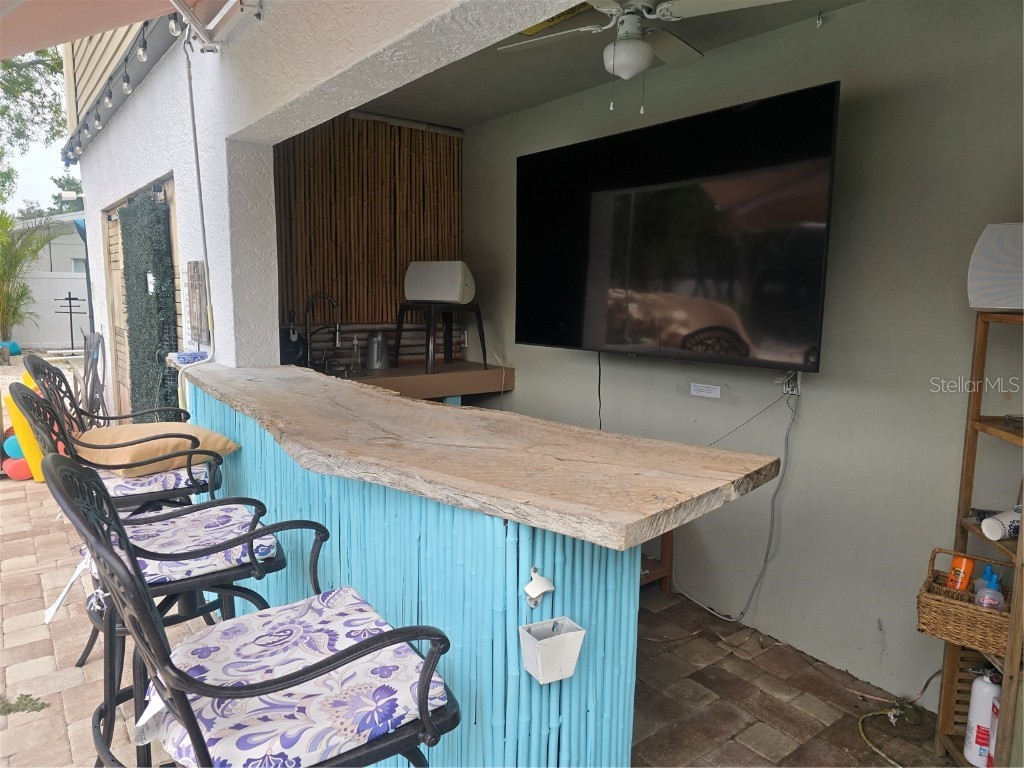 108 W 75th Street Bradenton FL 34209 W7875912 image4