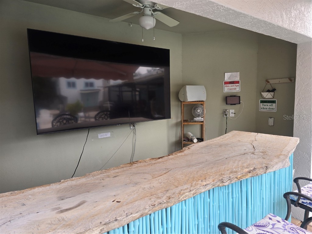 108 W 75th Street Bradenton FL 34209 W7875912 image5