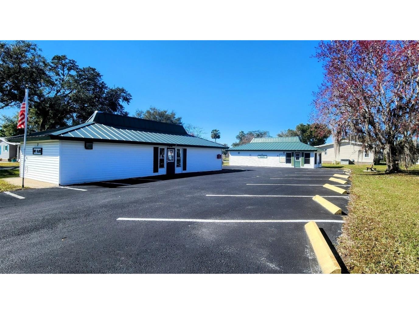 108 Winterberry Avenue Wildwood FL 34785 - LAKE OKAHUMPKA G5105262 image24