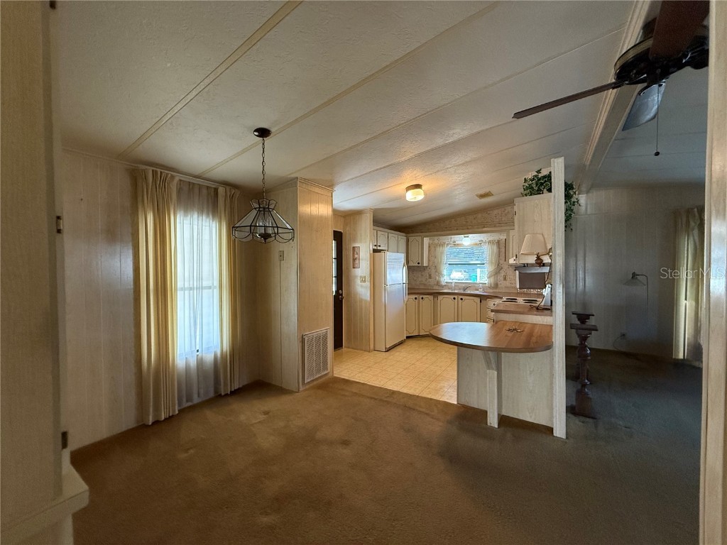 108 Winterberry Avenue Wildwood FL 34785 - LAKE OKAHUMPKA G5105262 image4