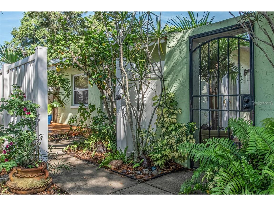 1080 Angle Road Dunedin FL 34698 U8227025 image1