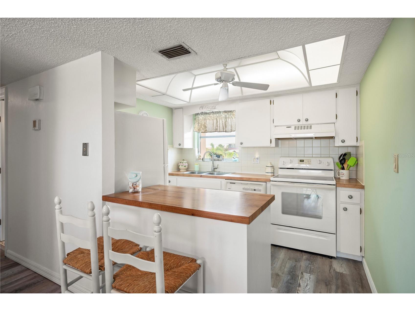 1080 Bal Harbor Boulevard #9D Punta Gorda FL 33950 C7526978 image7