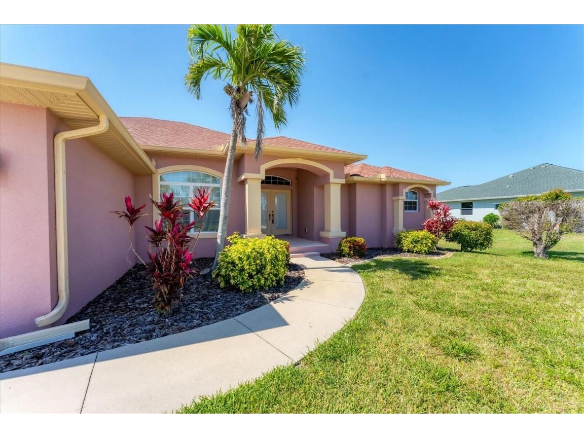 1080 Boundary Boulevard Rotonda West FL 33947 D6141709 image5