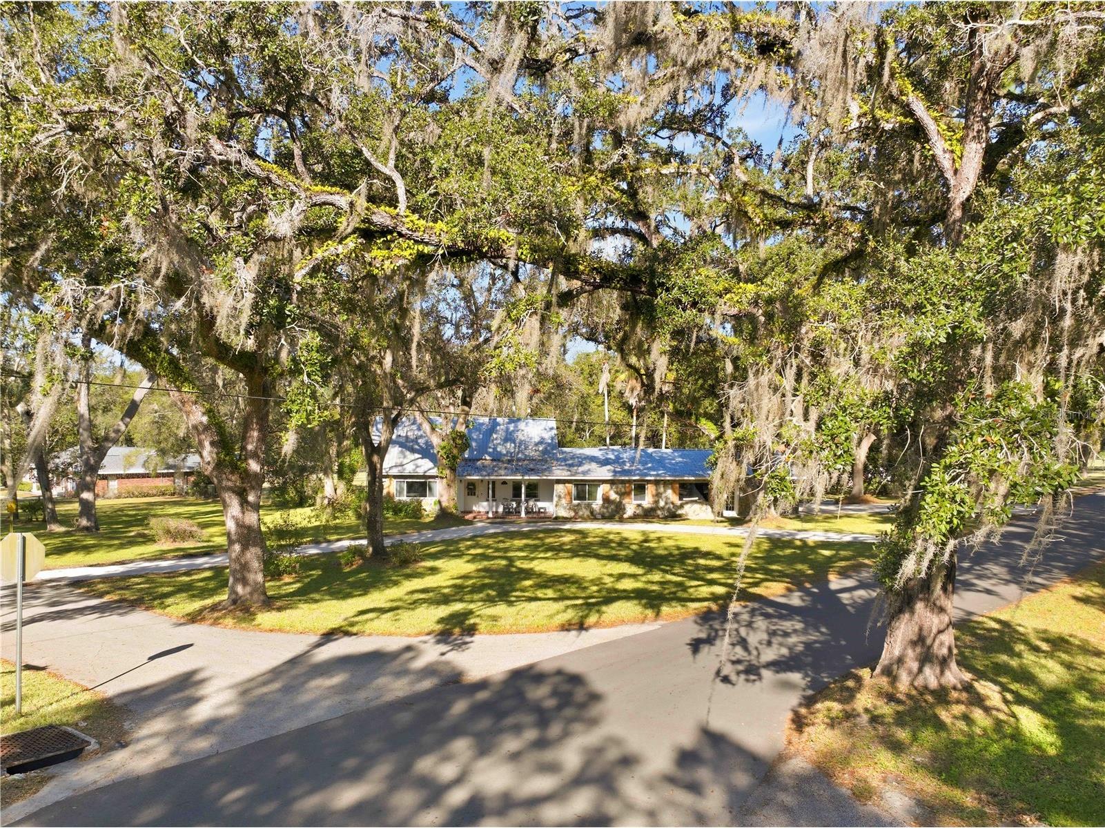 1080 Buena Vista Avenue Brooksville FL 34601 TB8463998 image1