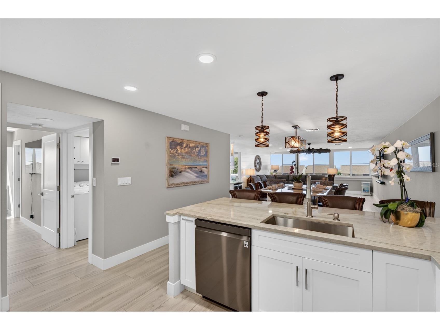1080 W Peppertree Lane #305A Sarasota FL 34242 A4690895 image11