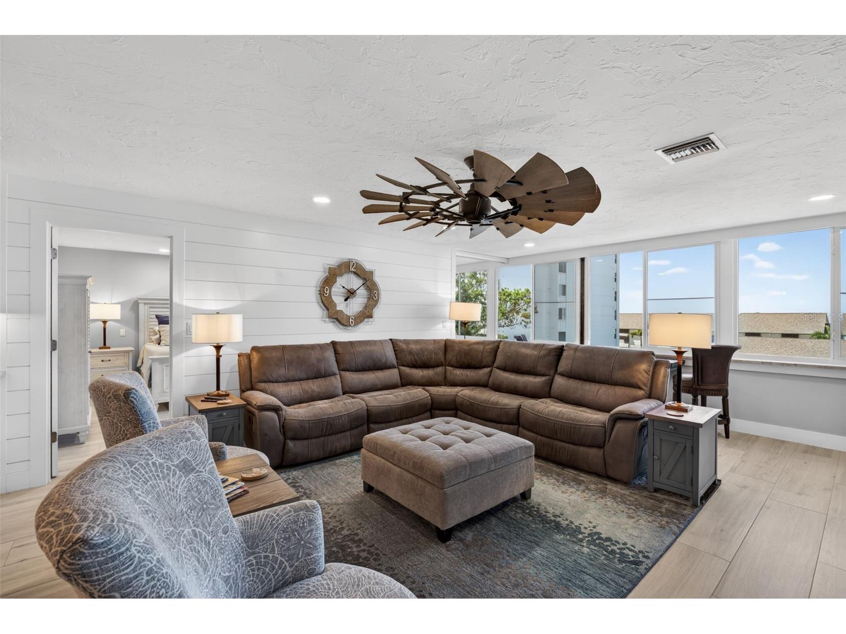 1080 W Peppertree Lane #305A Sarasota FL 34242 A4690895 image16