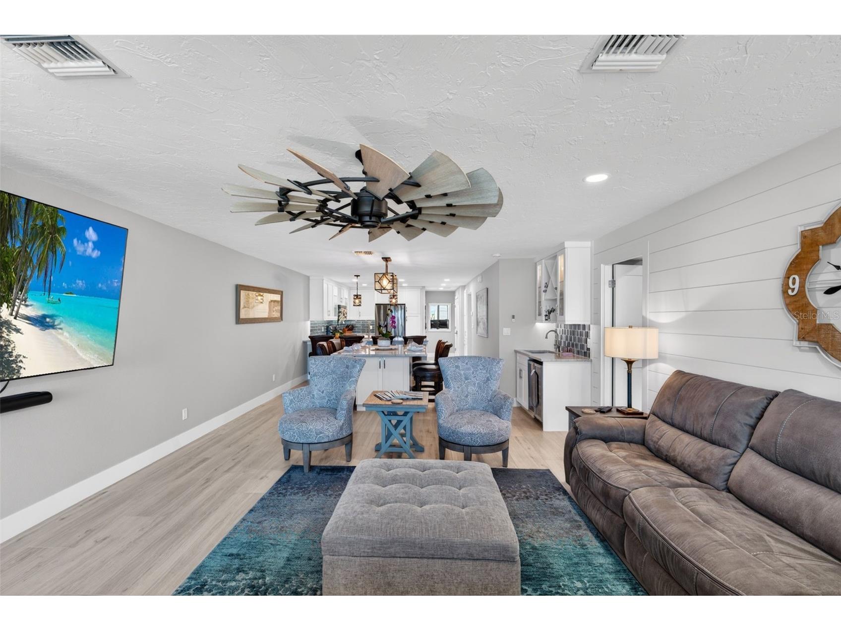 1080 W Peppertree Lane #305A Sarasota FL 34242 A4690895 image19