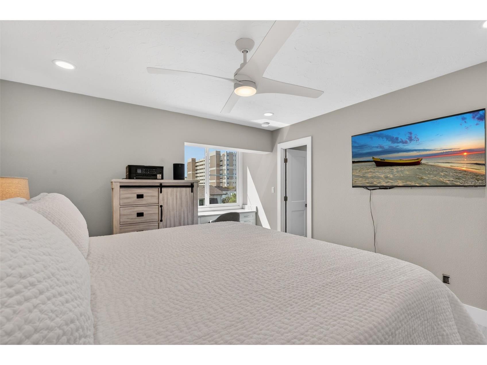 1080 W Peppertree Lane #305A Sarasota FL 34242 A4690895 image36