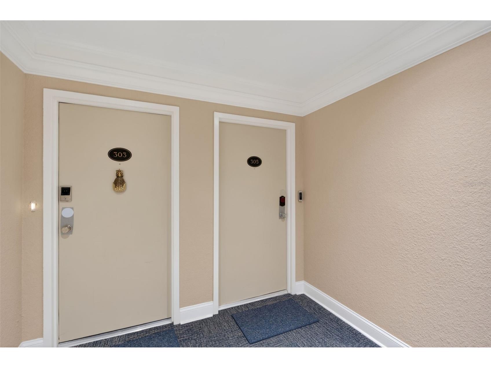 1080 W Peppertree Lane #305A Sarasota FL 34242 A4690895 image5